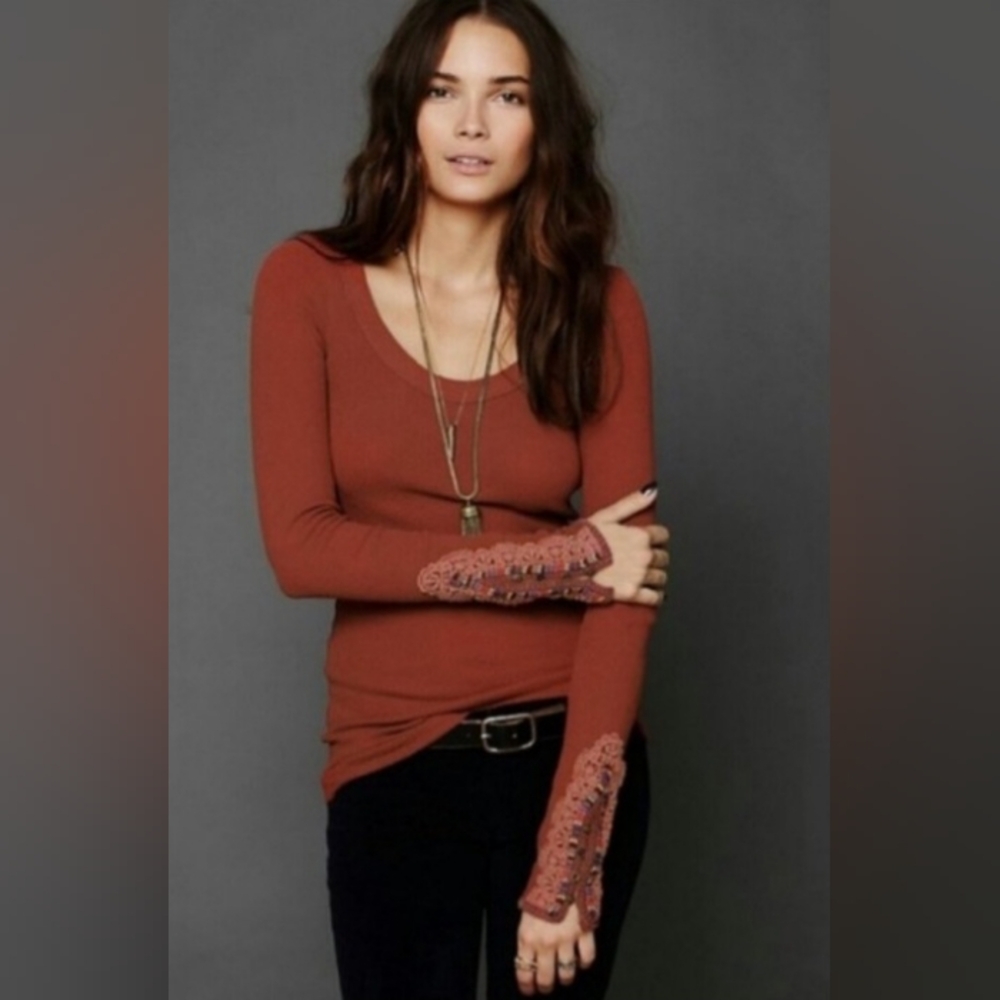Free People Cuff Thermal Long Sleeve - Color Red Meadow Fiesta